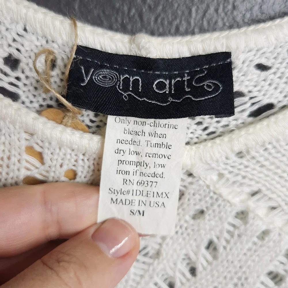 White Crochet Poncho - Picture 3 of 8